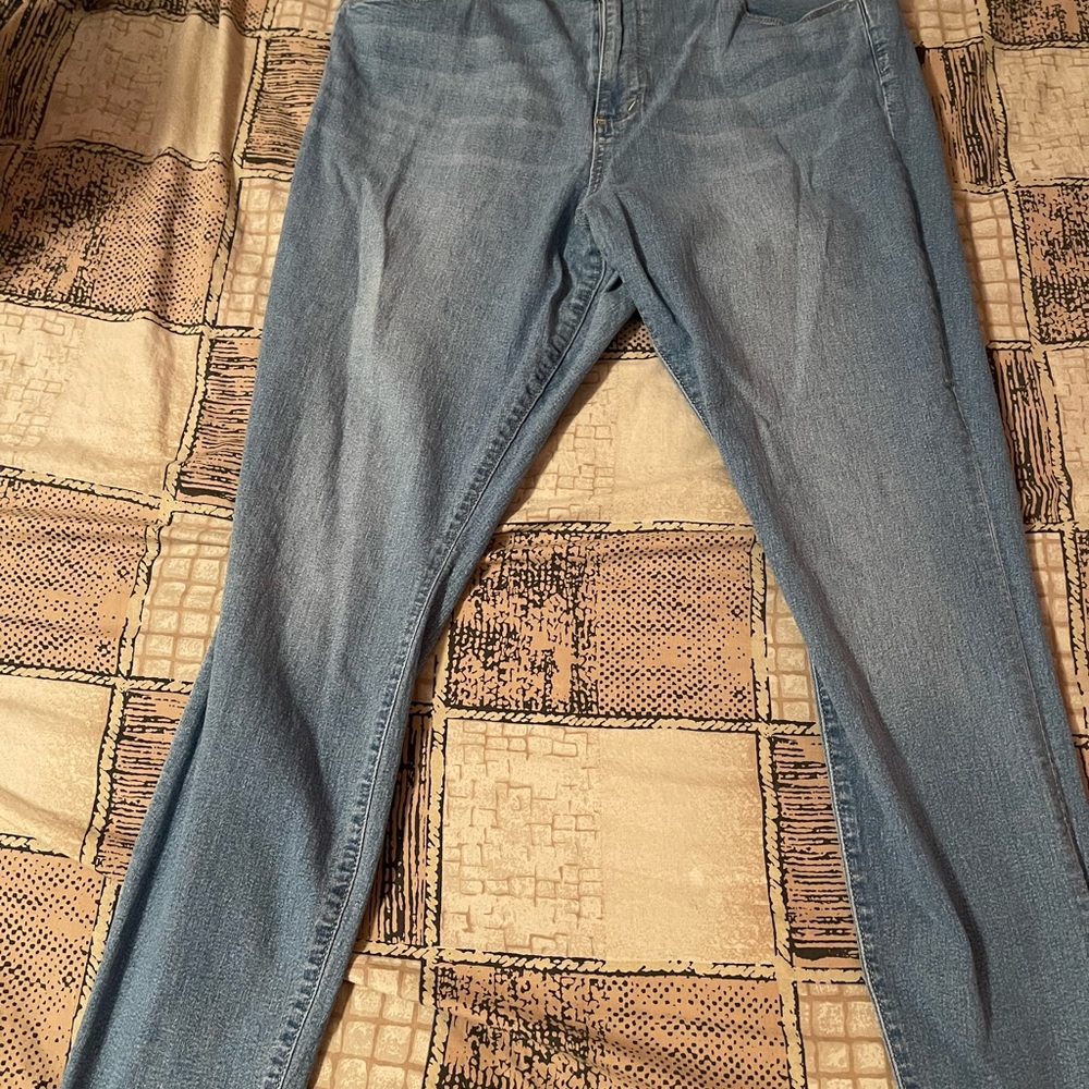 GAP HIGH RISE JEGGINS